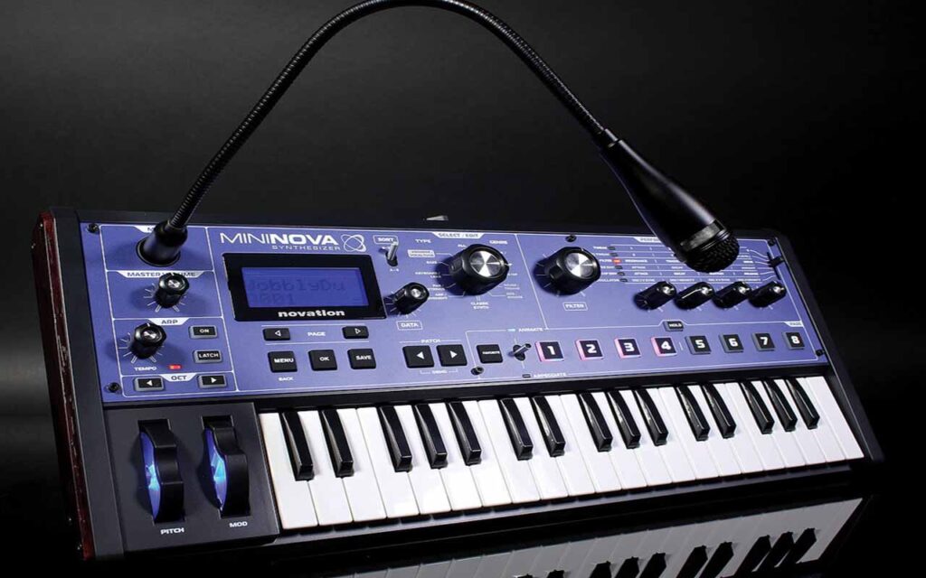 mininova synthesizer