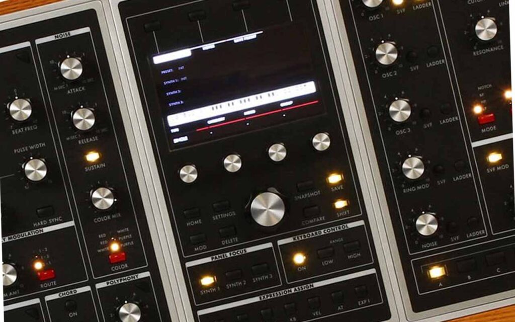 moog one 8 synthesizer