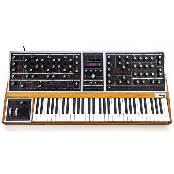 moog one 8 voice synthesizer